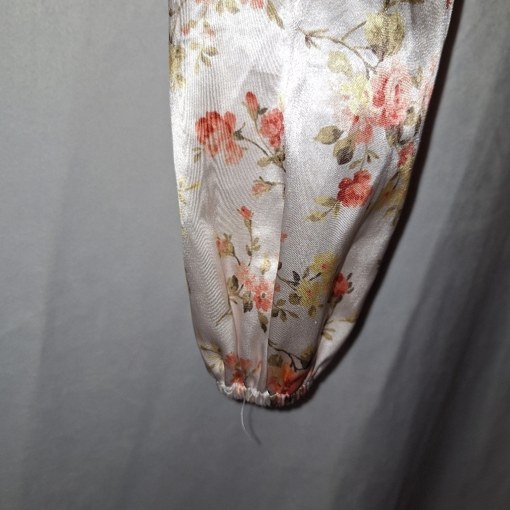 Cider floral blouse open back size small - Picture 3 of 5